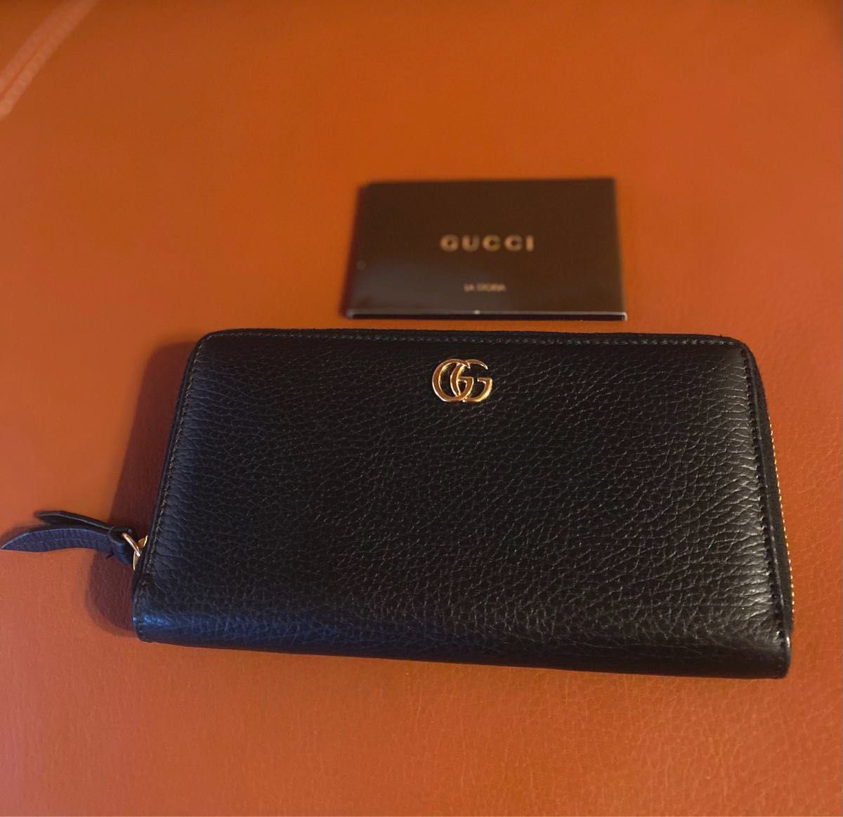 Gucci 長財布　黒　GGアーモント　お値下げ