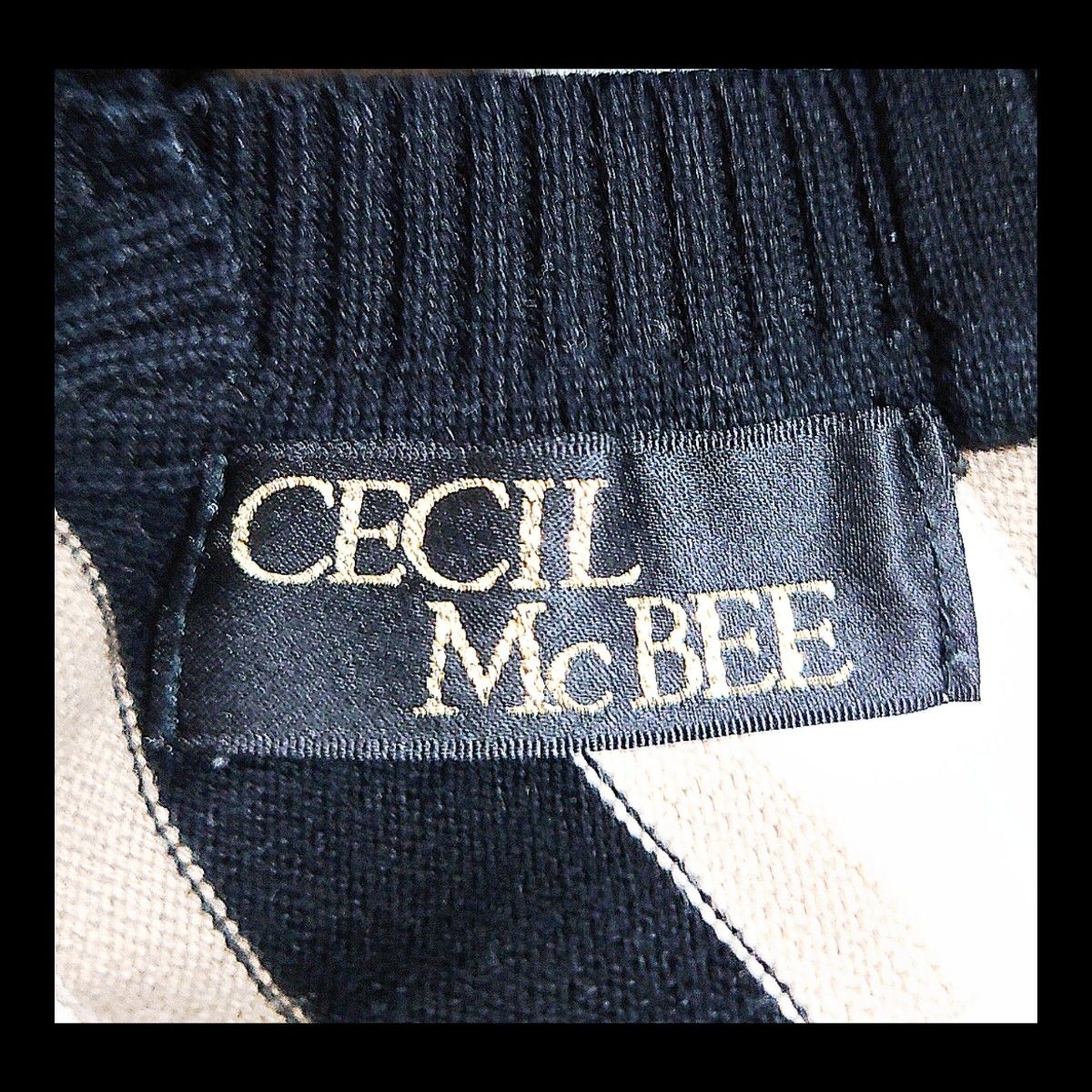 【超美品】CECIL Mc BEE  ボーダーバッククロスニット  M 