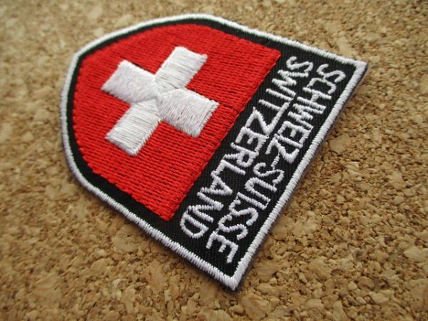 90s スイス SCHWEIZ-SUISSE SWITZERLAND 刺繍ワッペン/PATCH国旗アルプスSWISS国旗 登山ハイキング雪山パッチ旅行スーベニア D9_画像3
