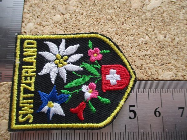 90s スイス SWITZERLAND 刺繍ワッペン/SCHWEIZ-SUISSE花PATCH国旗アルプスSWISS登山ハイキング雪山パッチ旅行スーベニア D9_画像9