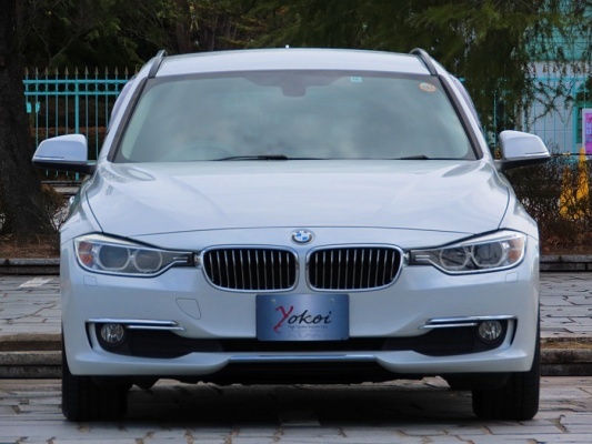 「2013y【BMW 320d ツーリング ラグジュアリー】ディーゼル/ターボ《OPカラー パールホワイト》ブラウンレザー コンフォートアクセスキー×２」の画像2
