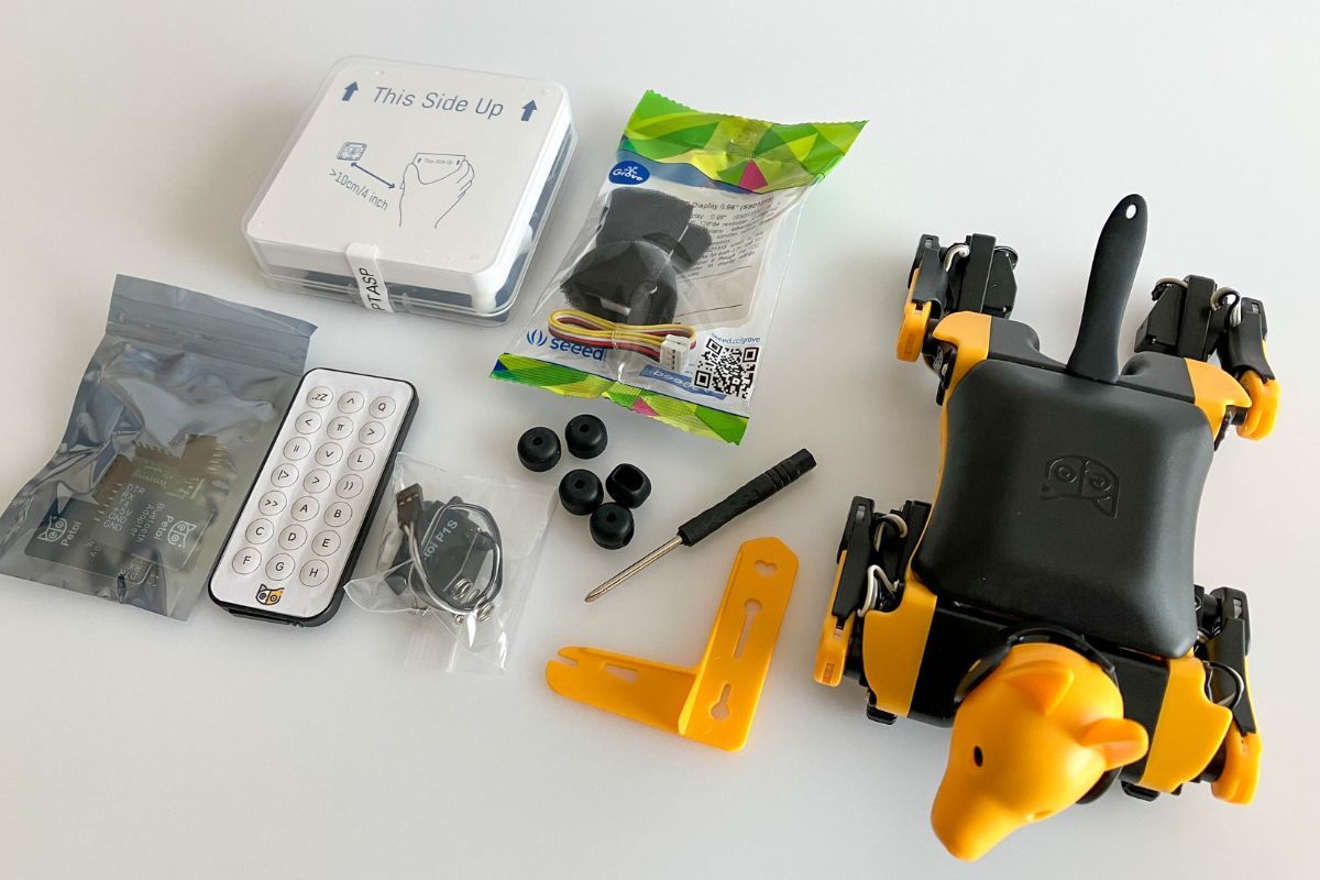 美品】犬型ロボット ペトイ・ビトル Petoi Bittle Robot Dog STEM Kit