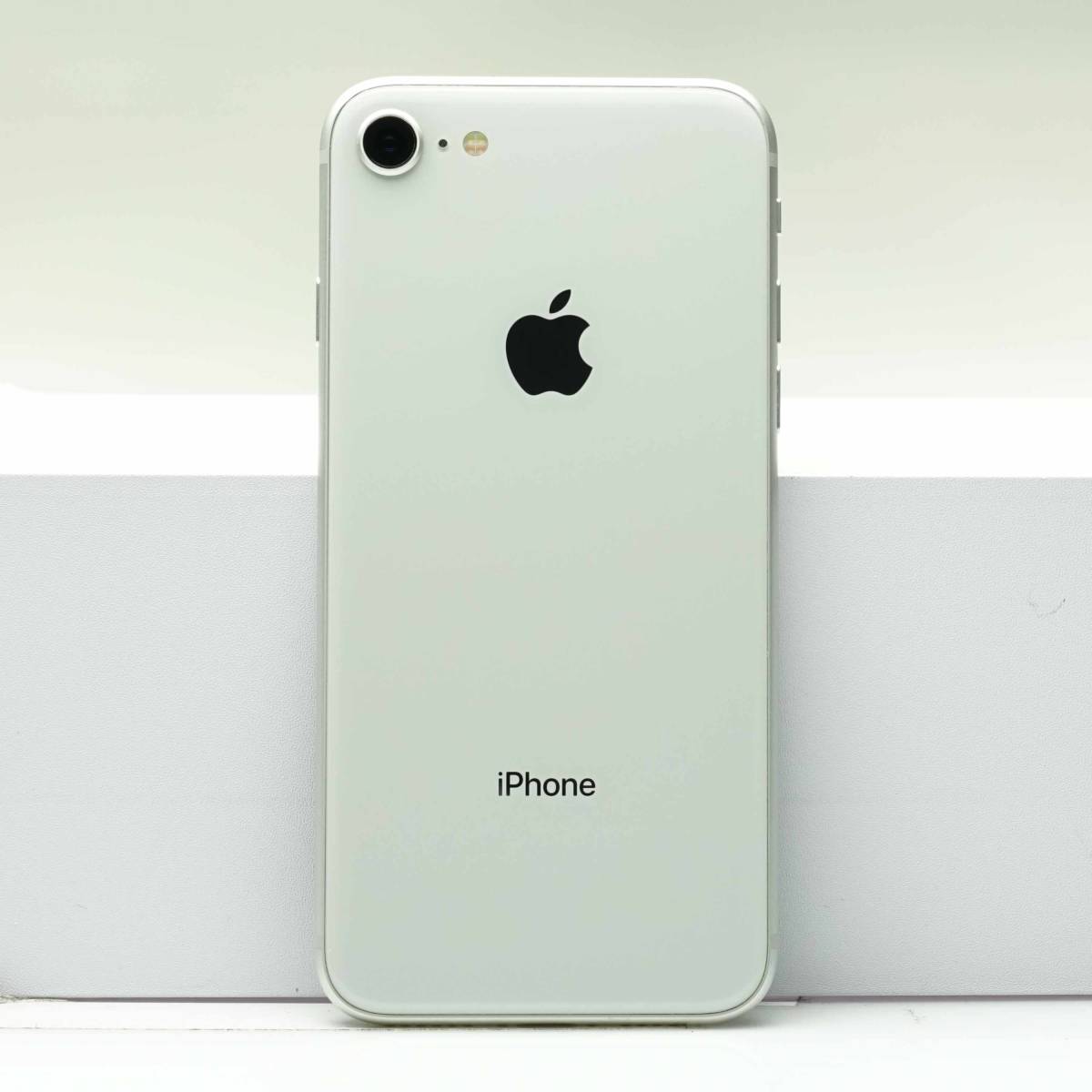 iPhone 8 64GB SIMフリ― シルバー 中古本体 訳あり品 MQ792J/A 白ロム