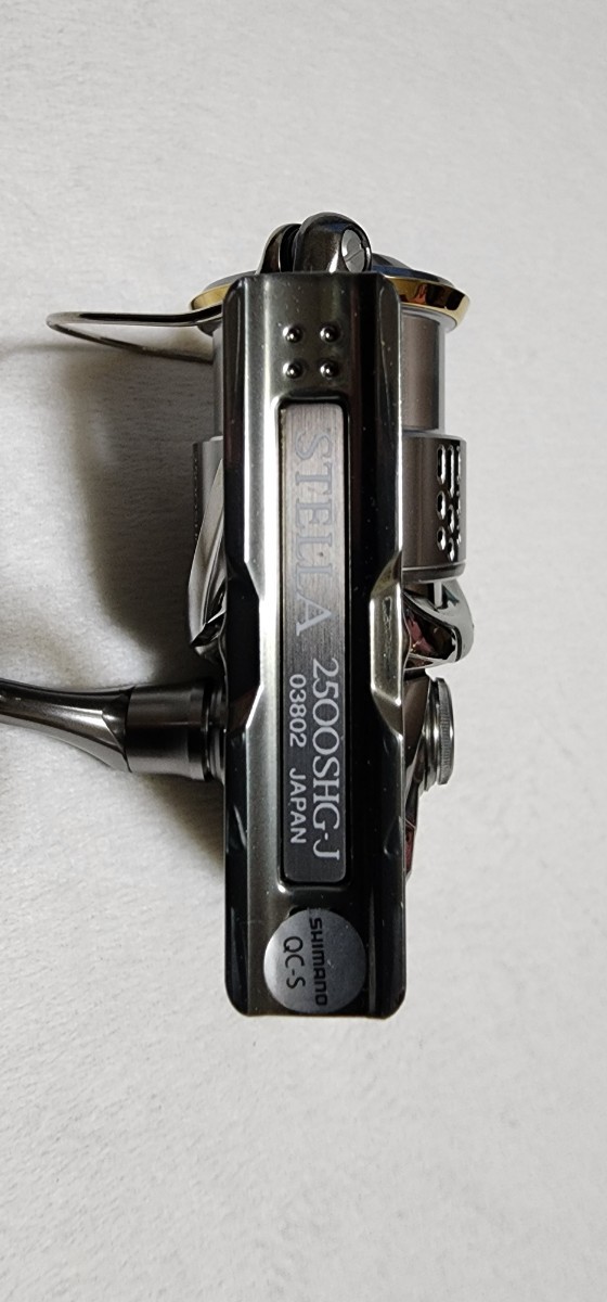 美品中古品 シマノ SHIMANO 18 ステラ STELLA 2500SHD(収納袋付き