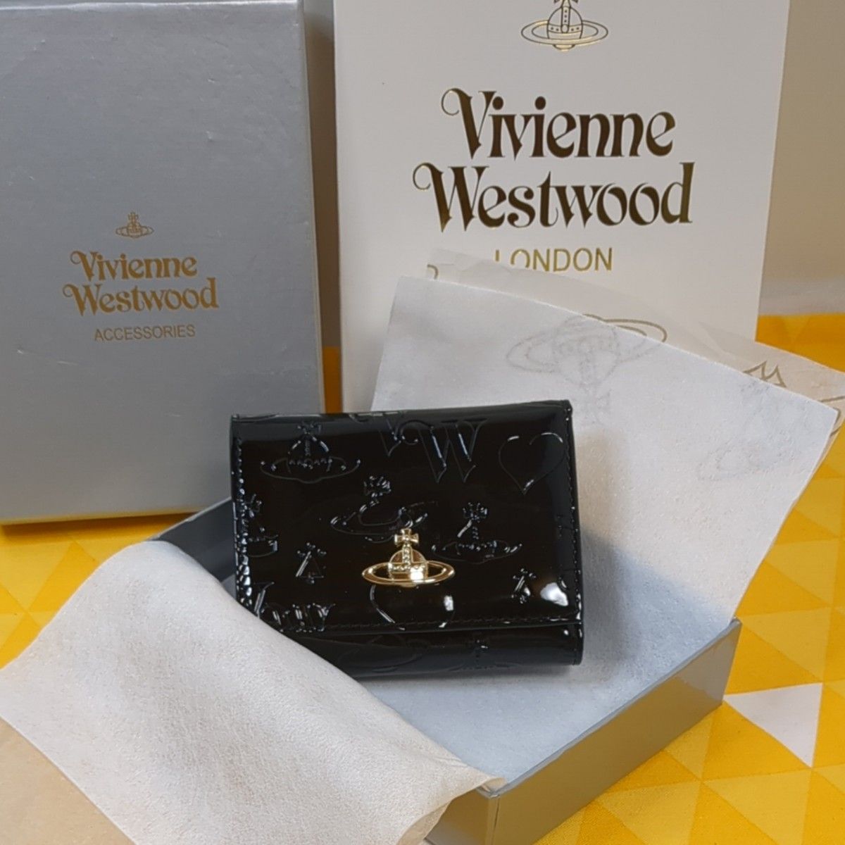 ヴィヴィアン ウエストウッド Vivienne Westwood 3つ折財布 ブラック