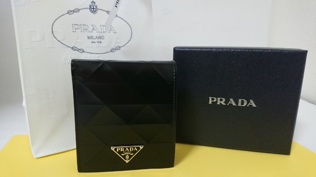 プラダ PRADA メンズ　二つ折り財布　ブラック