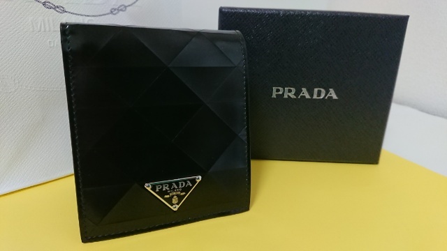 プラダ PRADA メンズ　二つ折り財布　ブラック_画像3