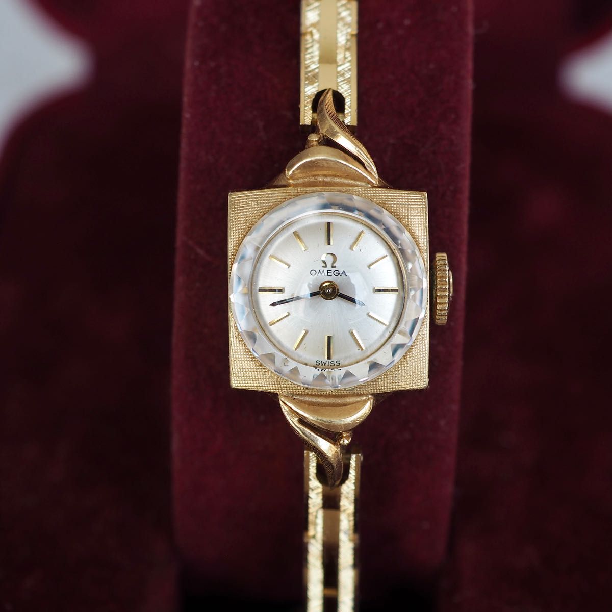 美品 極美品! OMEGA OMEGA オメガ カットガラス 手巻き 紐バンド レディース腕時計 オメガ K14YG 金無垢 カットガラス カクテルウォッチ アンティーク 稼働OK