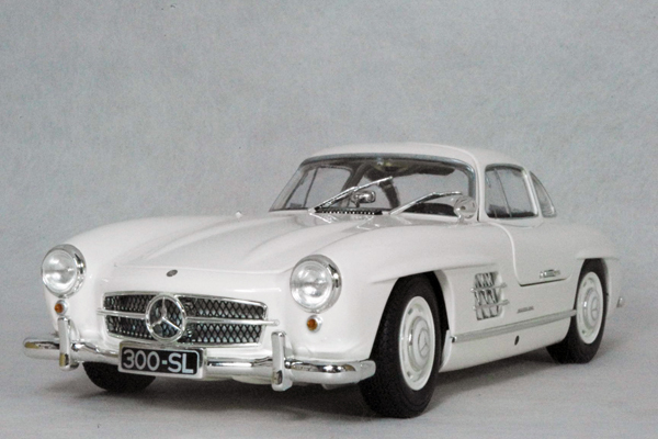Yahoo!オークション - 1/18 メルセデス ベンツ 〓 300SL ( W198 Yahoo!オークション - 1/18 メルセデス ベンツ 〓 300SL ( W198
