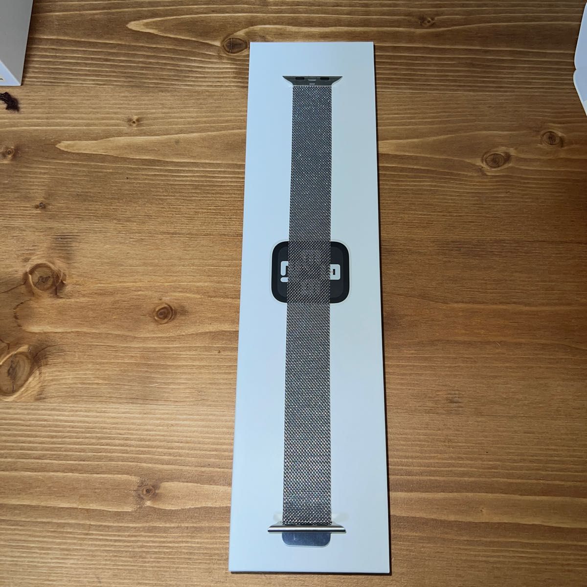 Apple Watch SE GPSモデル44mm シルバーアルミニウムケースとシルバー