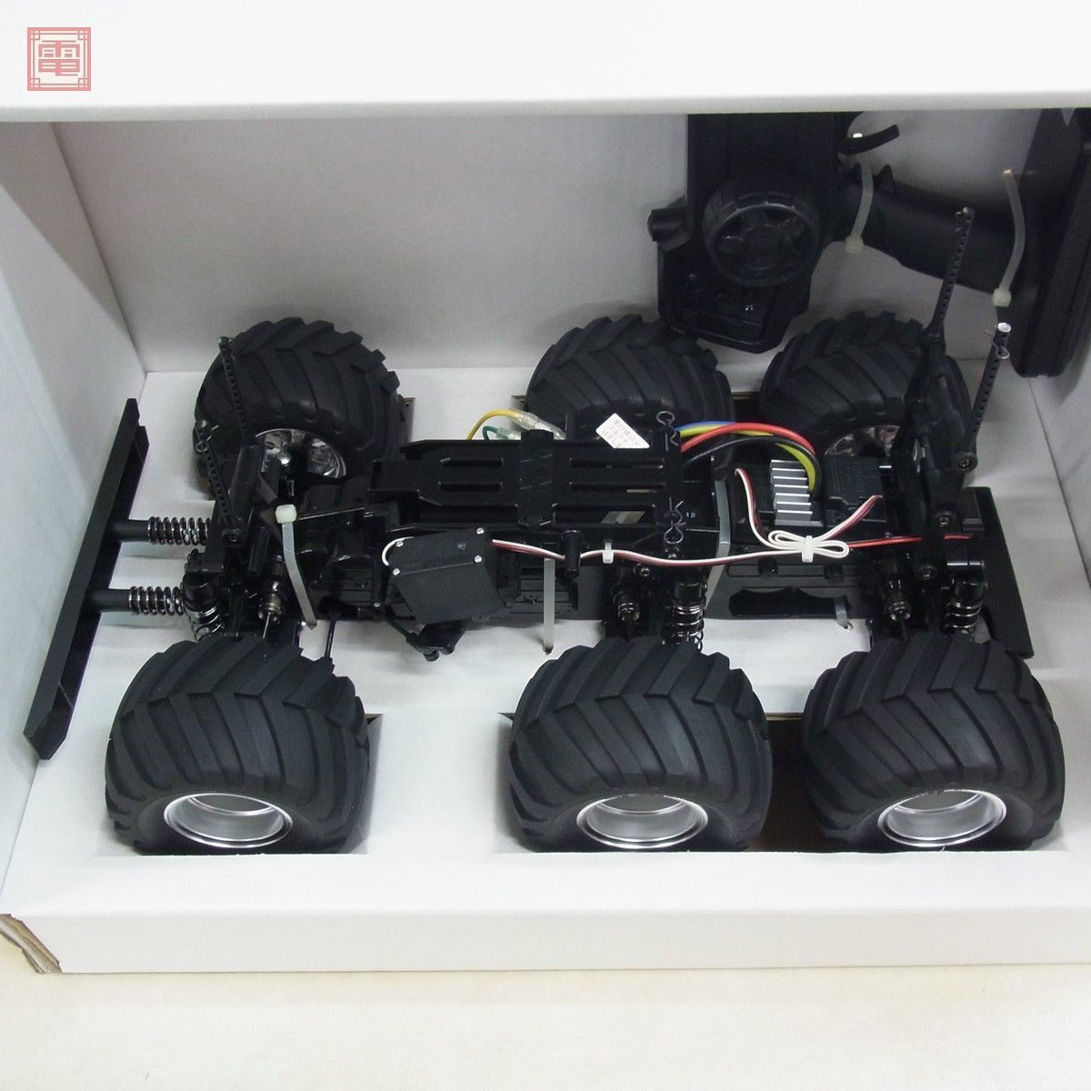 Yahoo!オークション - 未使用 タミヤ 1/18 キングイエロー 6×6 Yahoo!オークション - 未使用 タミヤ 1/18 キングイエロー 6×6