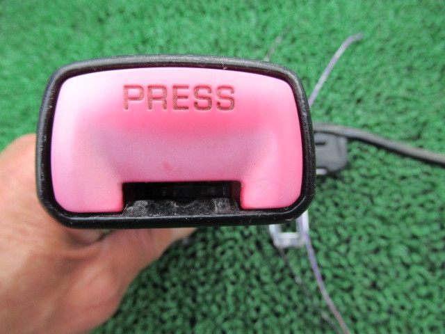  Otti правый передний ремень безопасности получить накладка catch пряжка водительское сиденье правый передний RH оригинальный H92W быстрое решение эпоха Heisei 18 год Mitsubishi 86844-6A00D