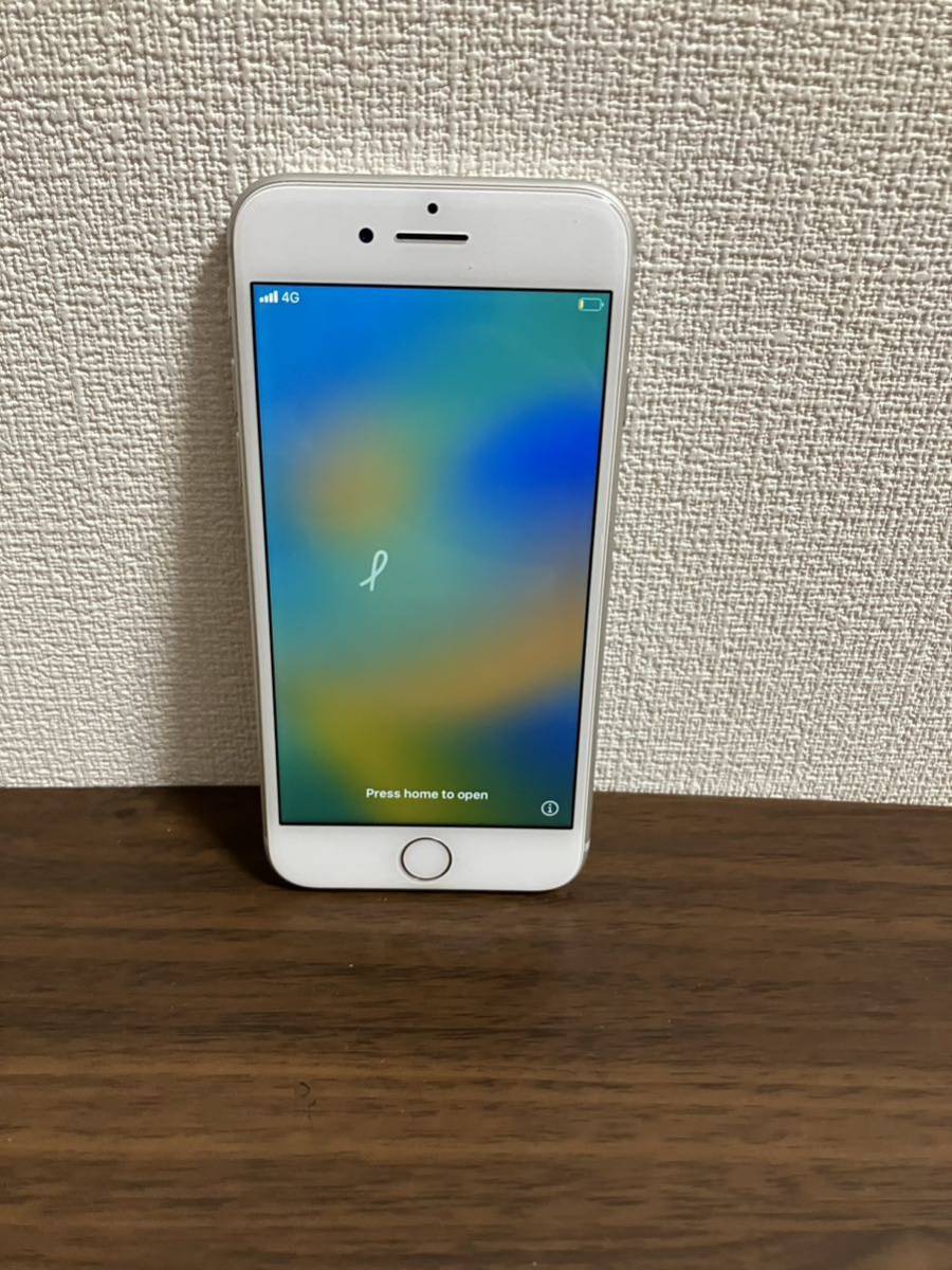 【docomo/Apple】iPhone 8 64GB MQ792J/A スマートフォン ホワイト SIM ロック解除済の画像1