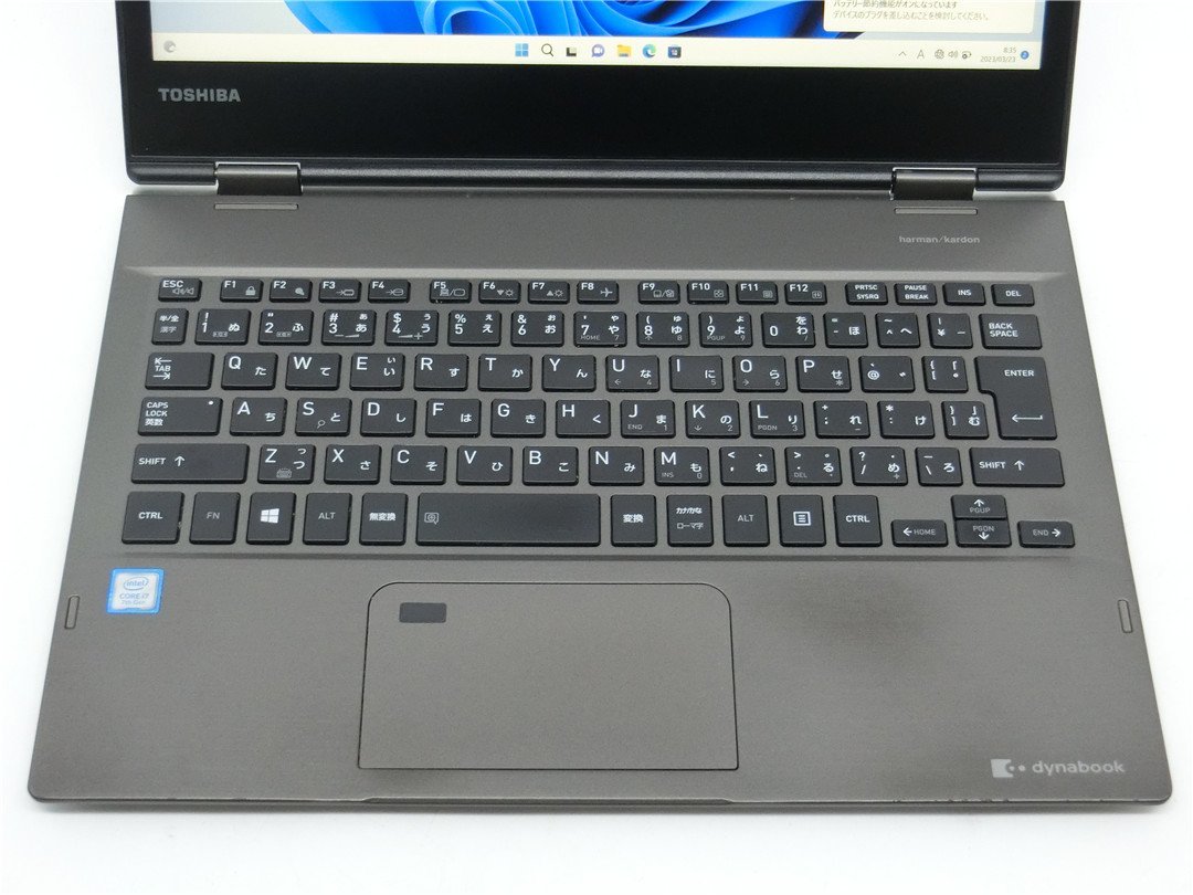 WEBカメラ/軽量　中古/13型/ノートPC/Windows11/SSD512GB/8GB/7世代i7/TOSHIBA　V82/B　　MS office2021搭載　_画像2