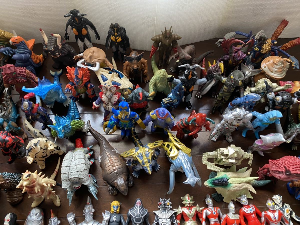 ウルトラマン 怪獣 ソフビ ウルトラ怪獣シリーズまとめて マルサン ...