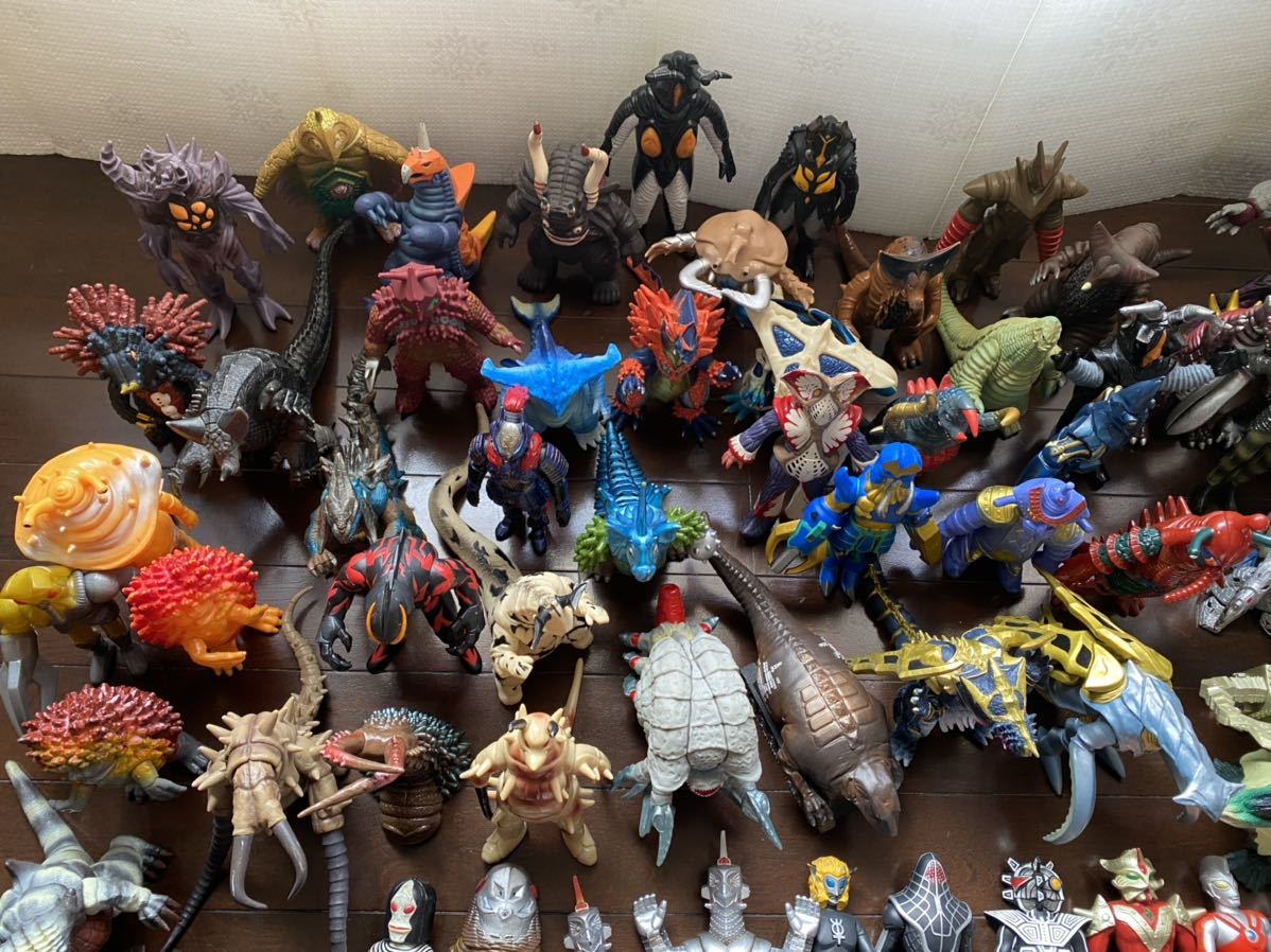 ウルトラマン 怪獣 ソフビ ウルトラ怪獣シリーズまとめて マルサン ...