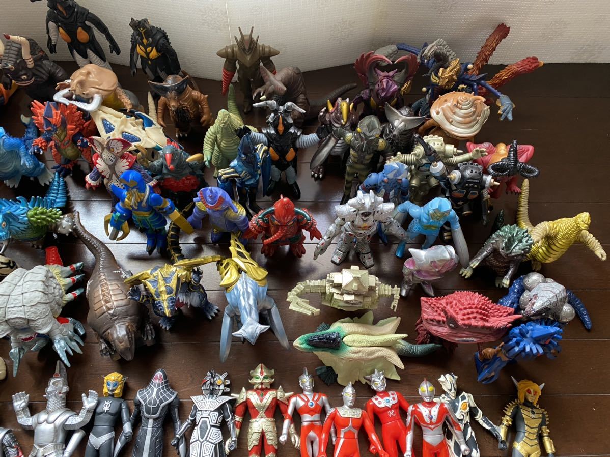 ウルトラマン 怪獣 ソフビ ウルトラ怪獣シリーズまとめて マルサン ...