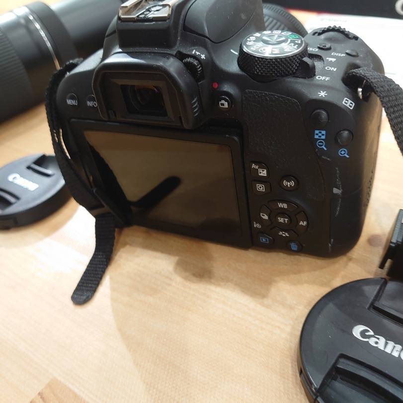 〇良品 キャノン Canon EOS Kiss X9i デジタル一眼 レンズ50mm-250mm