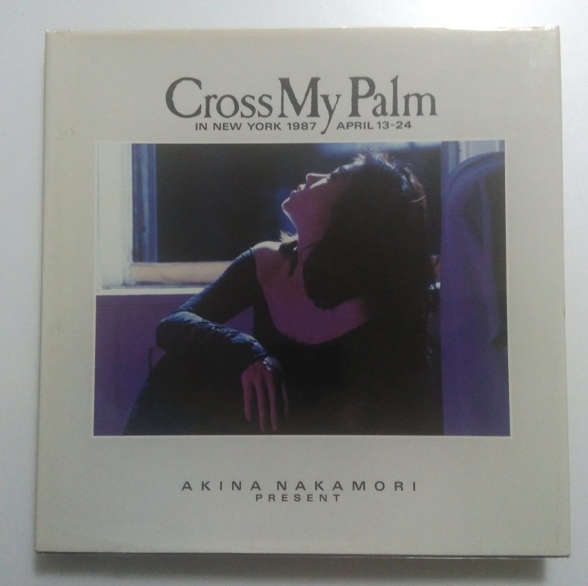 中森明菜 写真集 Cross My Palm 古本