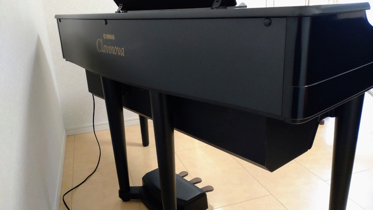 電子ピアノYAMAHA Clavinova クラビノーバ CVP-107 高低自在イス 電子ピアノYAMAHA Clavinova クラビノーバ CVP-107 高低自在イス