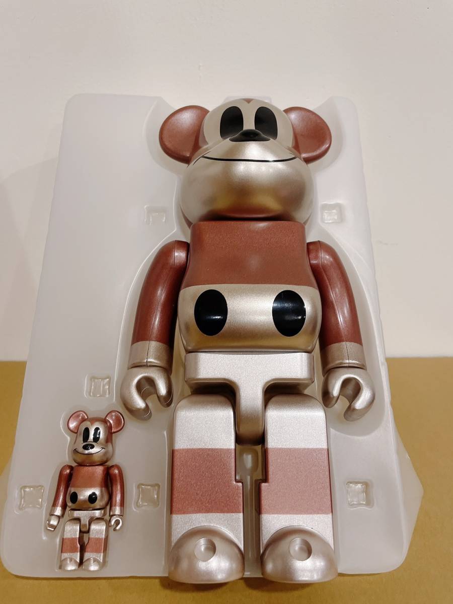 中古 美品 BE@RBRICK UNDEFEATED x MICKEY MOUSE 銅 Ver.100% & 400%　90周年 Disney_画像2