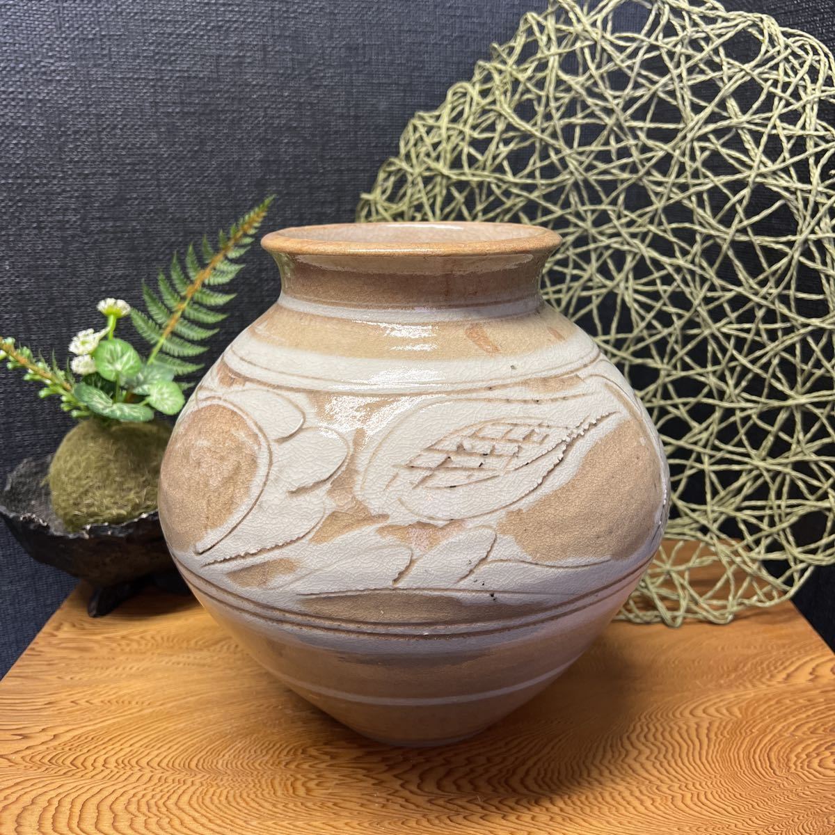 wasabi y375 wistaria flat regular writing work Kyoyaki vase tradition. middle .... new ... request refined design . raw . puts out wistaria flat ceramic art Kyoyaki Shimizu . earth color plant pattern 