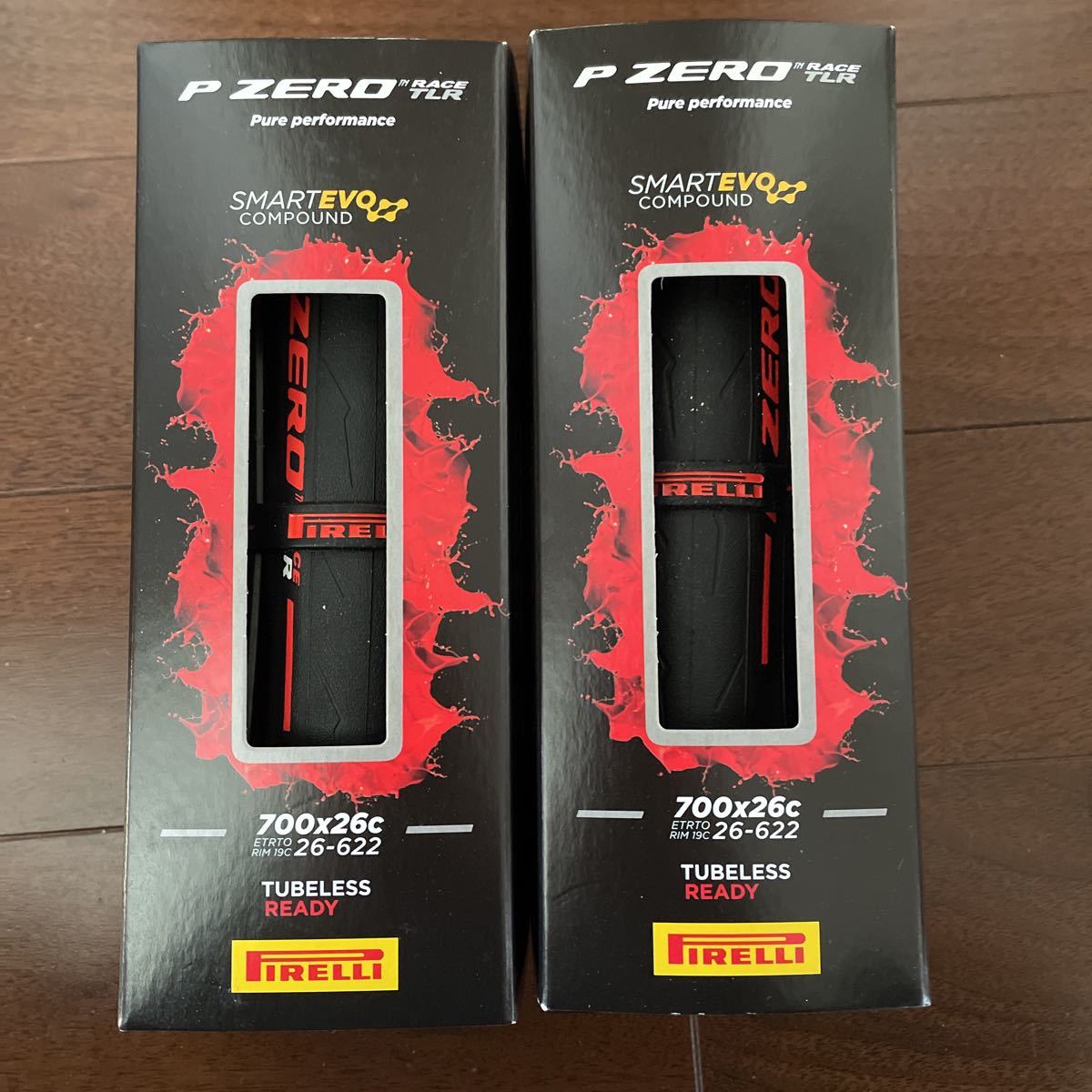 ２本セット Pirelli P Zero Race TLR Tire 26-622(700×26c) ピレリ P ゼロ レッド/赤　チューブレスレディ 新品未使用品_画像1