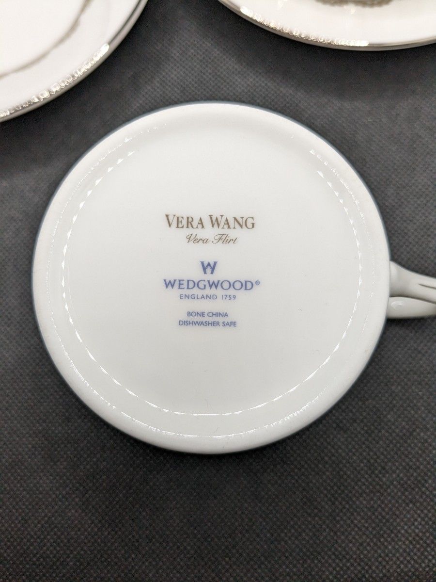 WEDGWOOD◆ウェッジウッド ヴェラウォン (VERA WANG) ティーカップ&ソーサー ペアセット