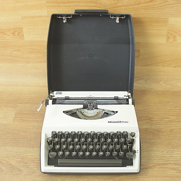  present condition goods )ADLER/ Ad la- typewriter TIPPAS hard case attaching 