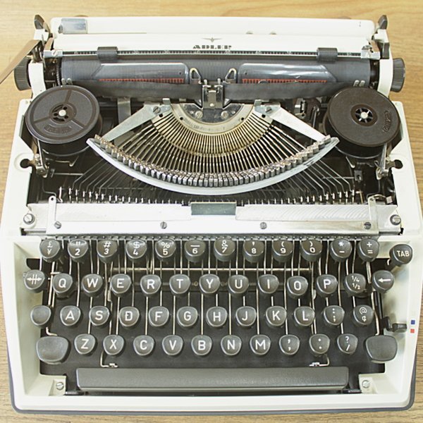  present condition goods )ADLER/ Ad la- typewriter TIPPAS hard case attaching 