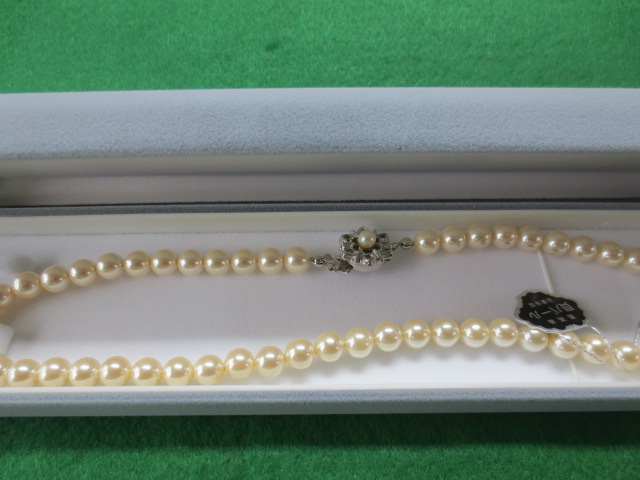 最新 ■最高級　本真珠　貝パールネックレス　40㎝定価89,000円　H1677富 アコヤ真珠