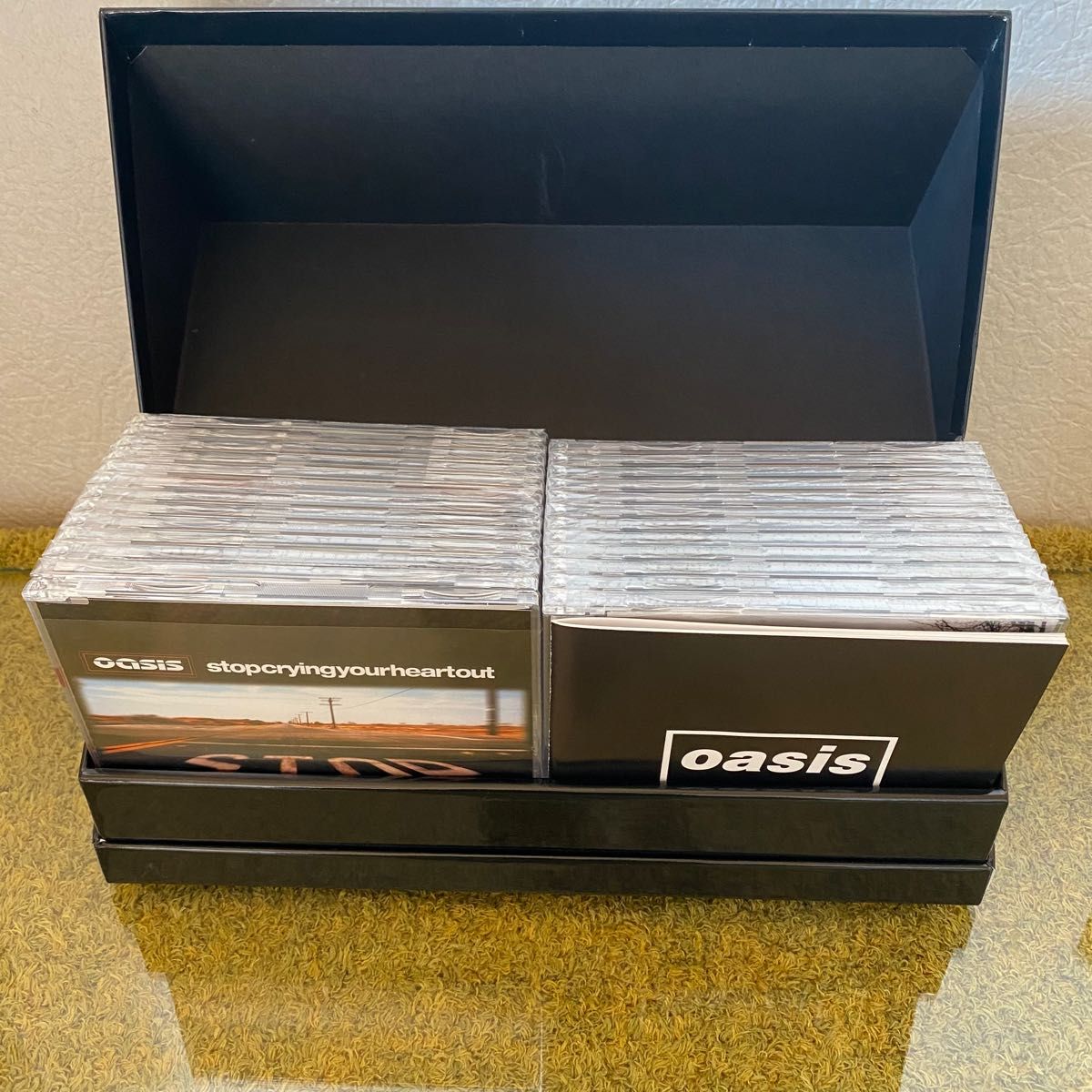 ★oasis『オアシス コンプリートシングルコレクション '94-'05』完全生産限定盤 BOX仕様(CD25枚+リーフレット付)