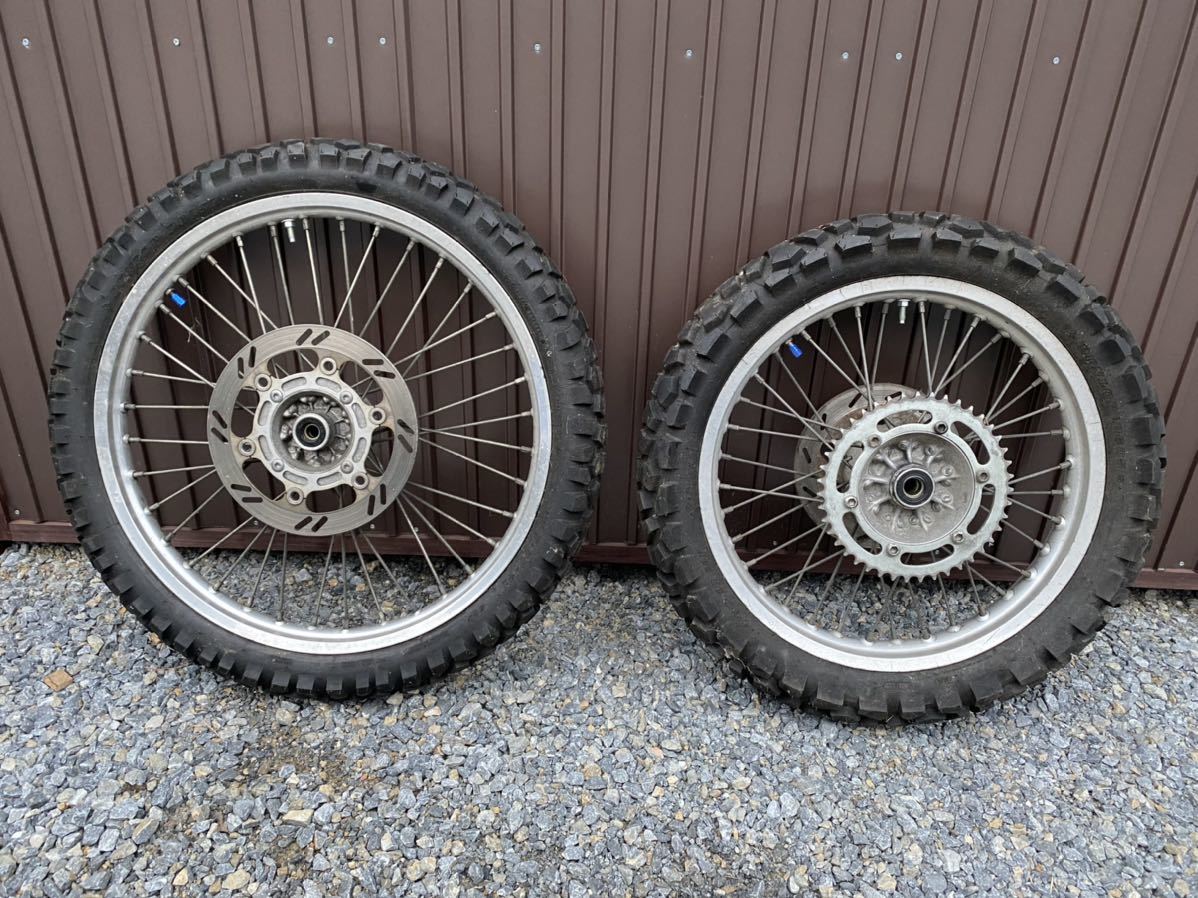 自動車・オートバイKLX250(1998)オフタイヤ付ホイールオートバイパーツ