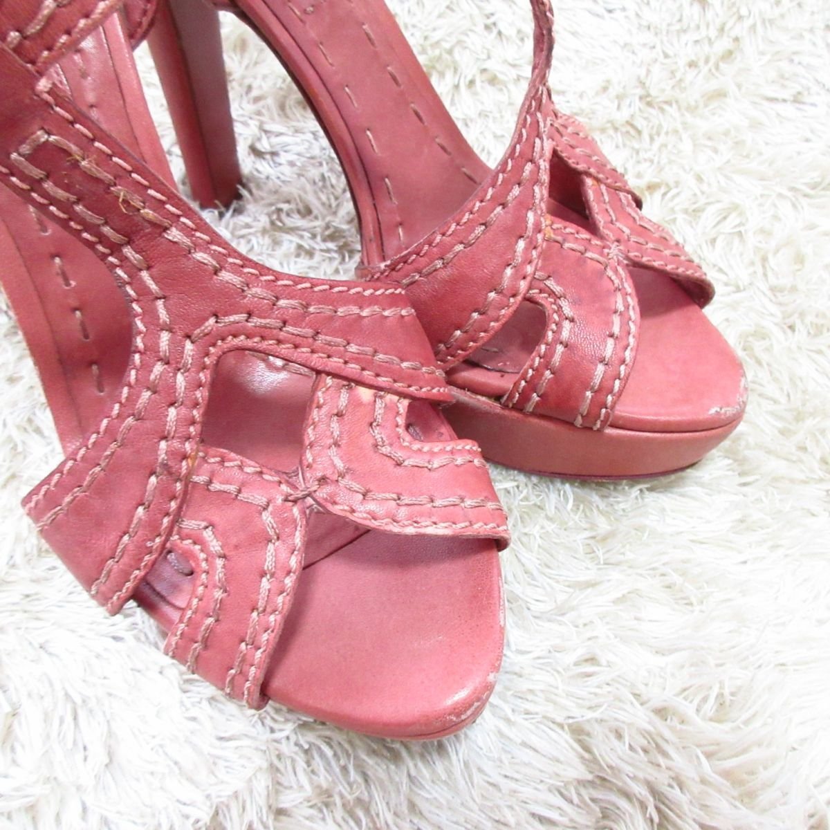 HOT豊富な】 MIU MIUのステッチ サンダル WKfRu-m99180690629