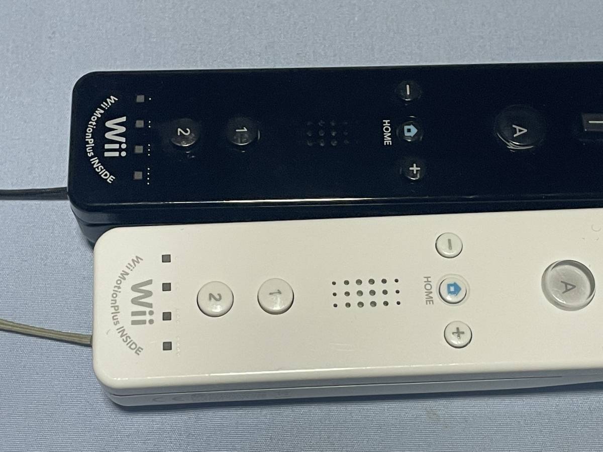 Wiiリモコンプラス Wiiモーションプラス内蔵 2個セット 白 黒 Wiiリモコンプラス Wiiモーションプラス内蔵 2個セット 白 黒