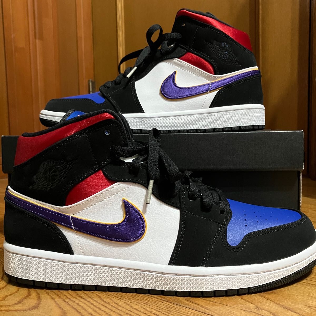 27 5cm NIKE AIR JORDAN 1 MID LAKERS TOP 3 ジョーダン1 27 5cm NIKE AIR JORDAN 1 MID LAKERS TOP 3 ジョーダン1