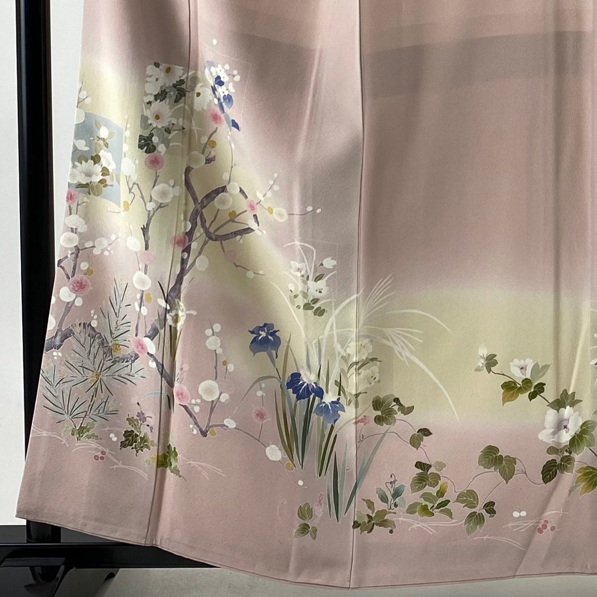 色留袖 美品 秀品 落款 M 正絹 身丈164cm 草花 刺繍 袷 ピンク 裄丈