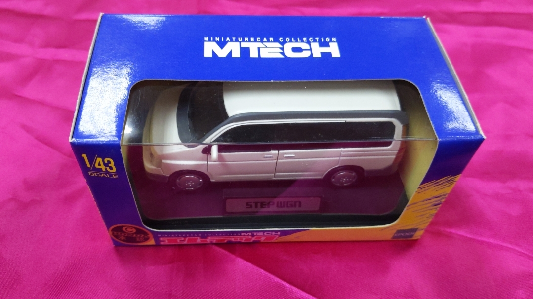 ＭＩ250　中古品1/43MTECH エムテック ステップワゴン　T-18-A_画像1