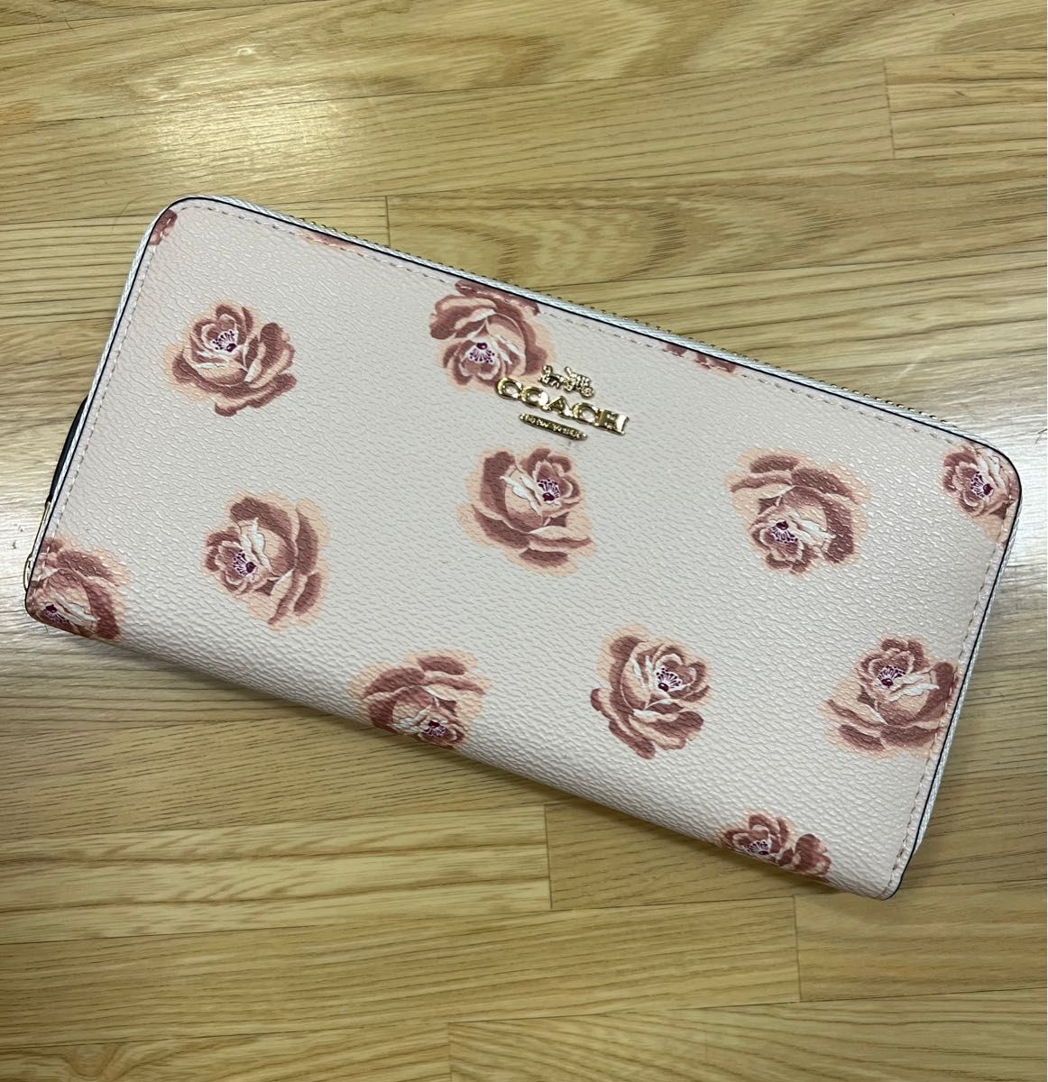 COACH コーチ F31823 シグネチャー ローズプリント ピンクベージュ 花柄 長財布 新品未使用品