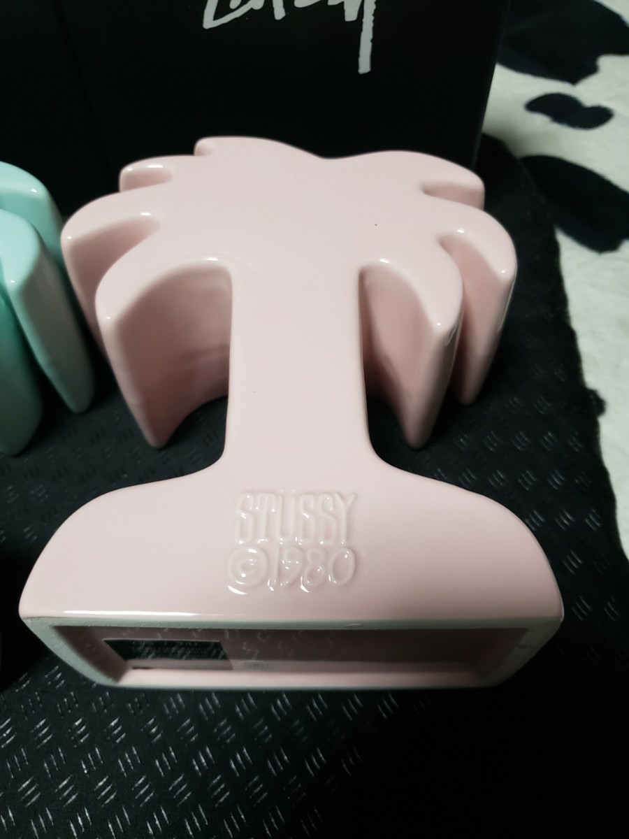 Yahoo!オークション - 新品 STUSSY (ステューシー) 花瓶 Yahoo!オークション - 新品 STUSSY (ステューシー) 花瓶