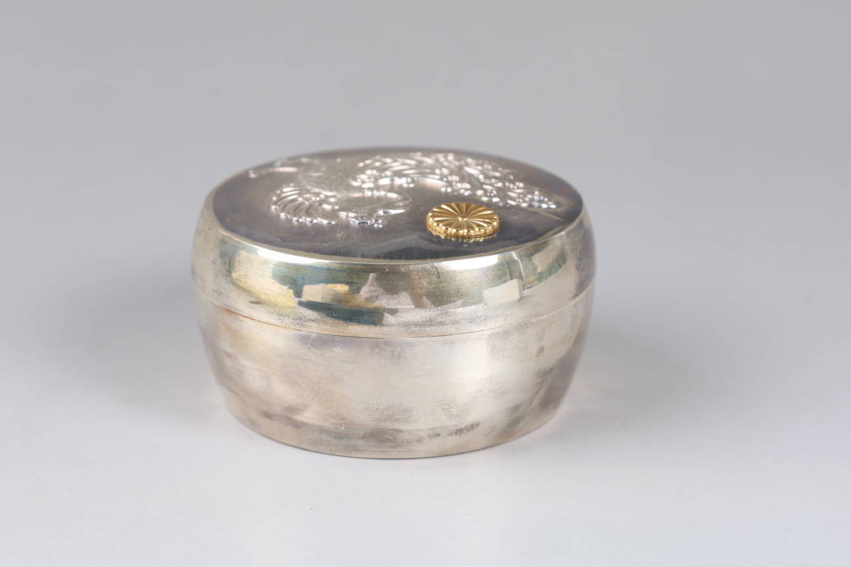 平成2年　天皇御即位記念鳳凰文ボンボニエール　共箱　東Y7-0804⭐︎1F Yahoo!オークション - 皇室ボンボニエール 平成2年11月 天皇