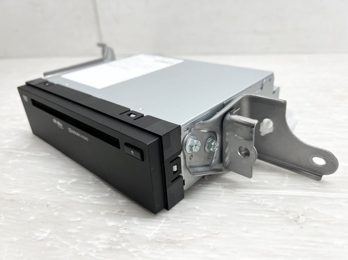 新車外し 送料込 即決 トヨタ純正 DVDデッキ カバー付 パネル 新車外し 送料込 即決 トヨタ純正 DVDデッキ カバー付 パネル