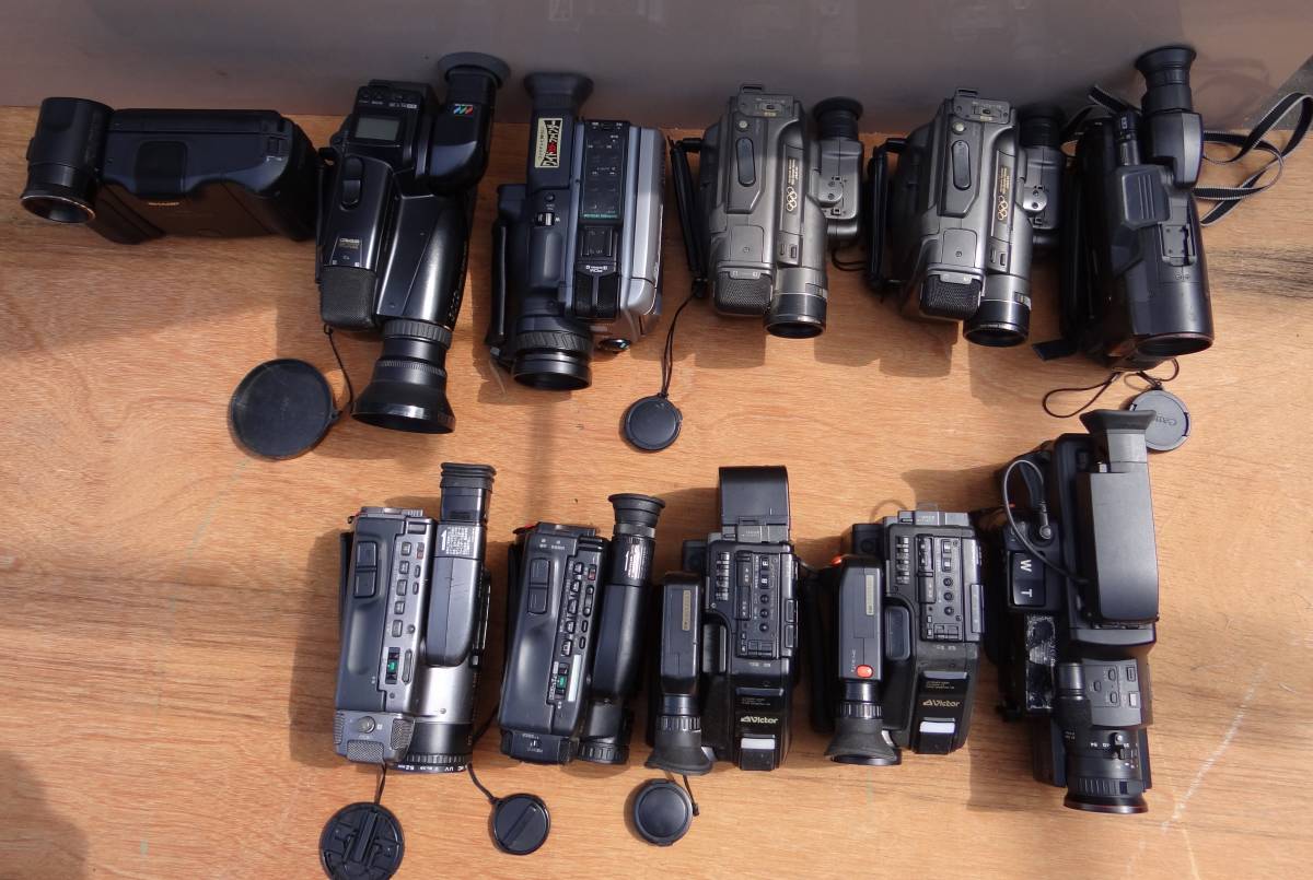 Z311D SONY ソニー ビクター キャノン パナソニック ビデオカメラ ハンディカム TR1000 TR75 Hi8 等 11台セット ジャンク まとめ売りの画像1