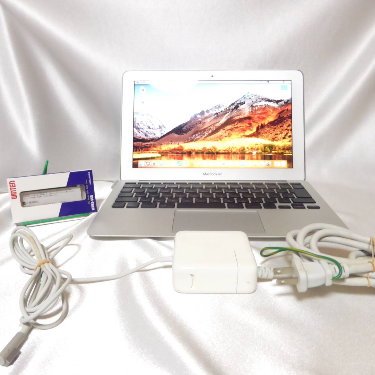 美品☆新品SSD256GB☆Apple MacBook Air 11inch macOS High Sierra☆AC