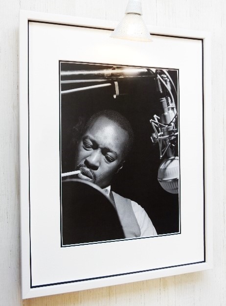 ハンク・モブレー/Dippin' Recording session Photo 1965/アート ピクチャー 額装品/Hank Mobley/ビンテージ・ジャズ/モノクロ 写真_画像6