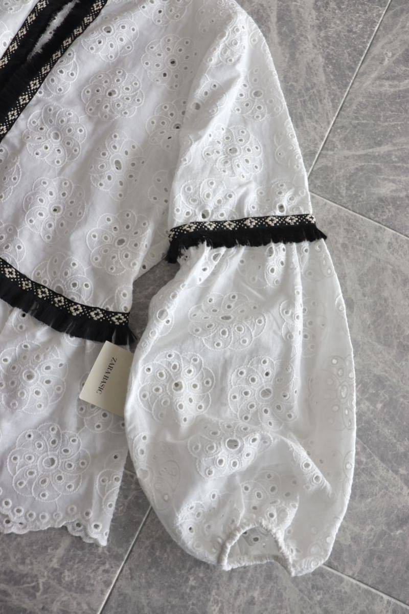 ZARA ザラ 大人可愛い カットワーク刺繍 ブラウス カーディガン ノーカラー エンブロイダリー 花柄 白 未使用タグ付き 春 Mサイズの画像5