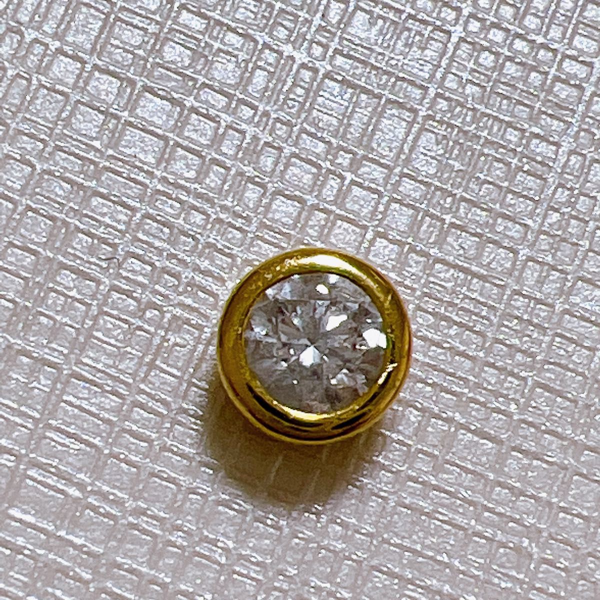 K18 天然ダイヤモンド0.3ct ネックレストップ イエローゴールド