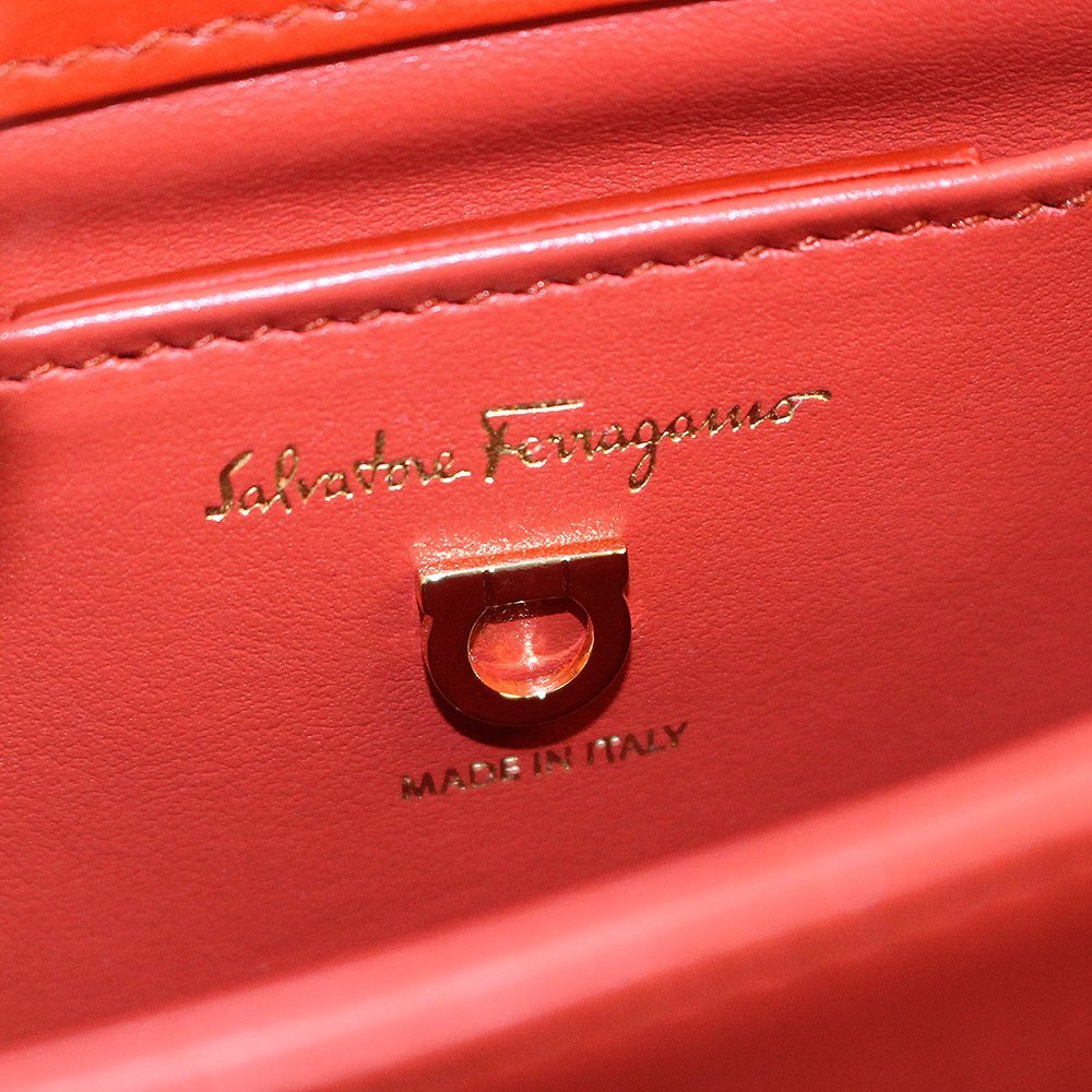 未使用 展示品)サルヴァトーレフェラガモ Salvatore Ferragamo カーフ
