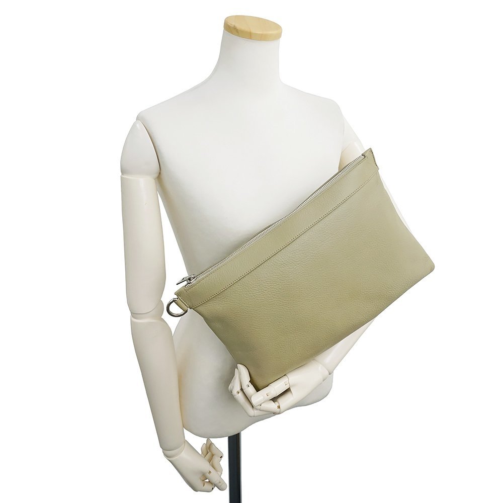 新品・未使用品)ボッテガヴェネタ BOTTEGA VENETA ドキュメントケース