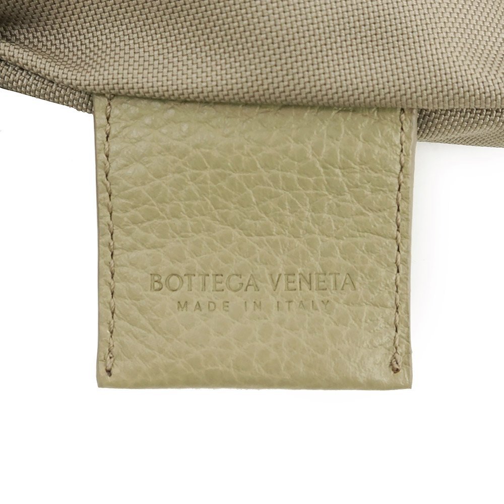 新品・未使用品)ボッテガヴェネタ BOTTEGA VENETA ドキュメントケース